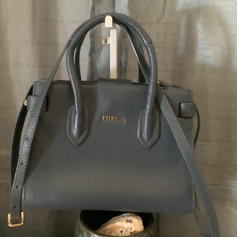 FURLA Crossbody/handbag. Always open to offers 🌸 - Picture 1 of 13